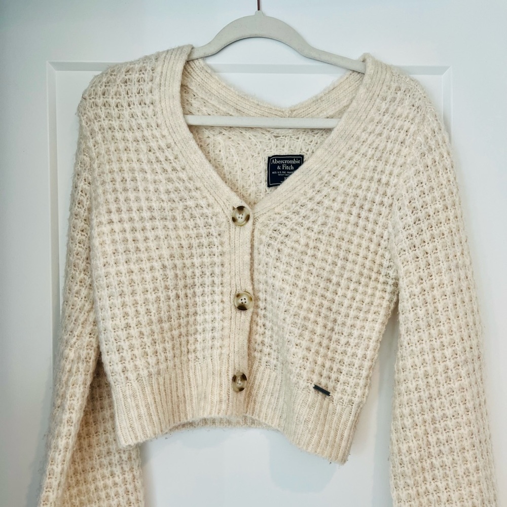 Cropped Abercrombie cardigan